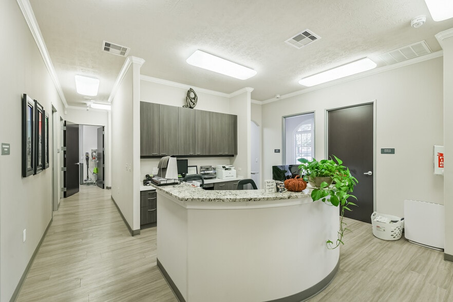 11439 Spring Cypress Rd, Tomball, TX à vendre - Photo intérieure – Image 3 sur 18