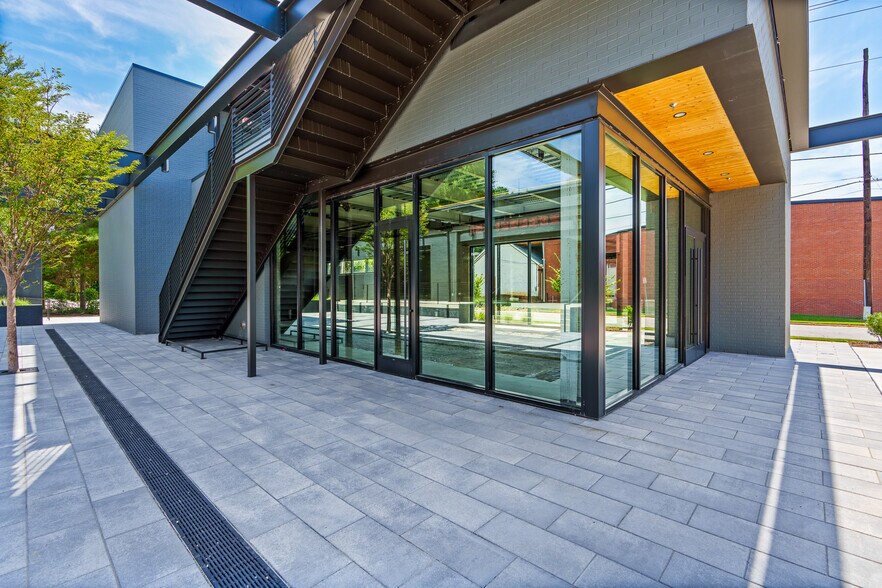 2020 Progress Ct, Raleigh, NC à louer - Photo de l’immeuble – Image 3 sur 12