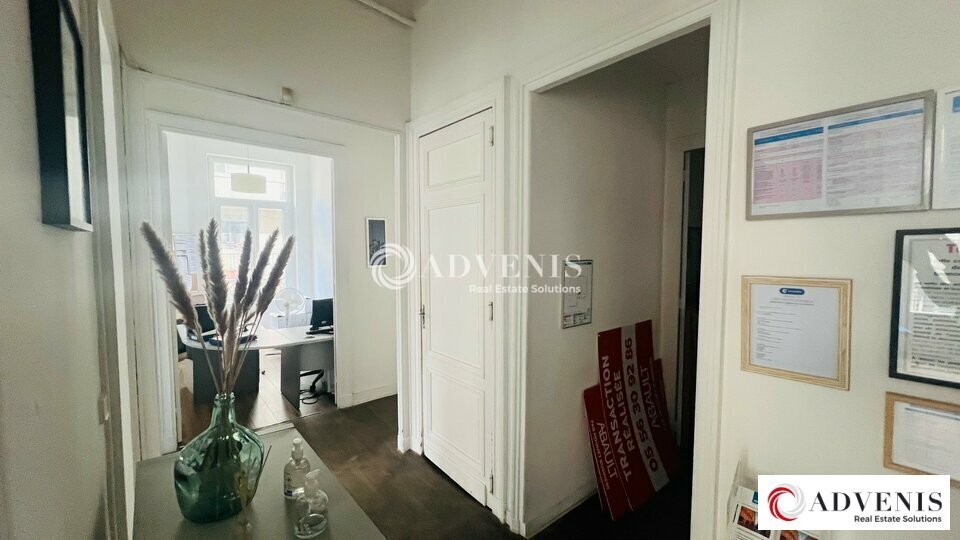 Bureau dans Bordeaux à louer - Photo de l’immeuble – Image 3 sur 8