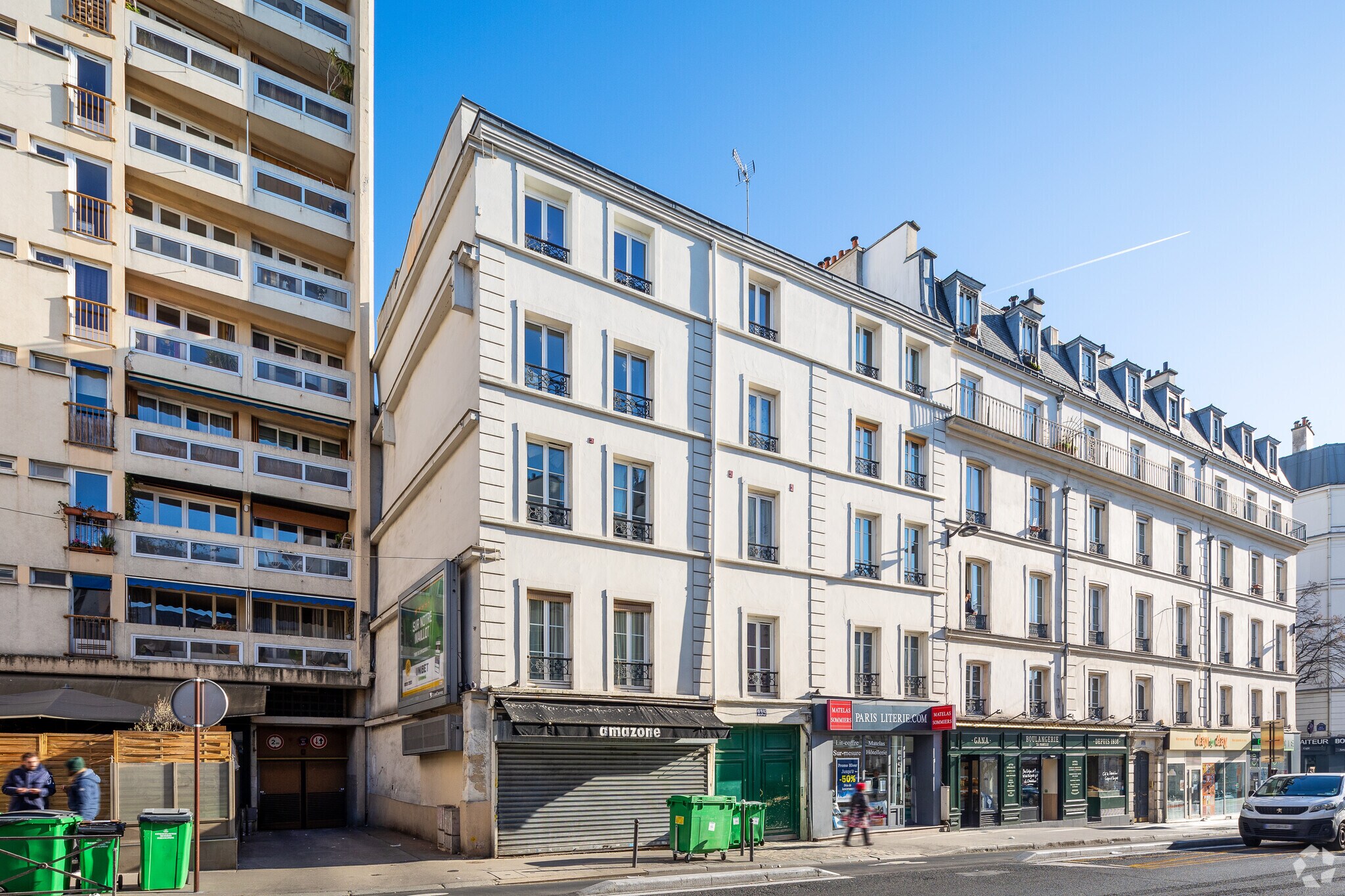 Immeuble residentiel dans Paris à vendre Photo principale– Image 1 sur 5