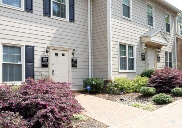 1829 E Franklin St, Chapel Hill, NC à louer - Photo principale – Image 2 sur 19