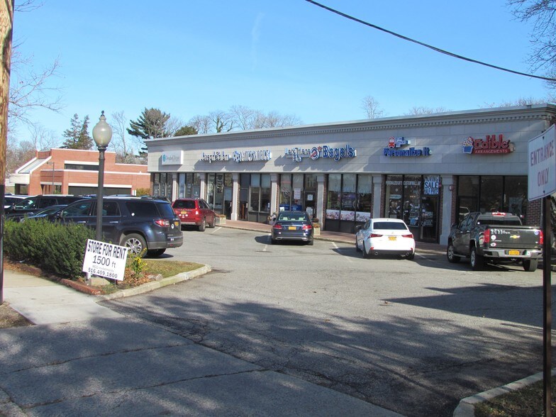 475 Port Washington Blvd, Port Washington, NY à vendre - Photo principale – Image 1 sur 15