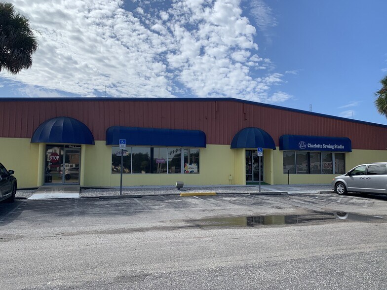 1109 Tamiami Trl, Port Charlotte, FL à louer - Photo de l’immeuble – Image 1 sur 5