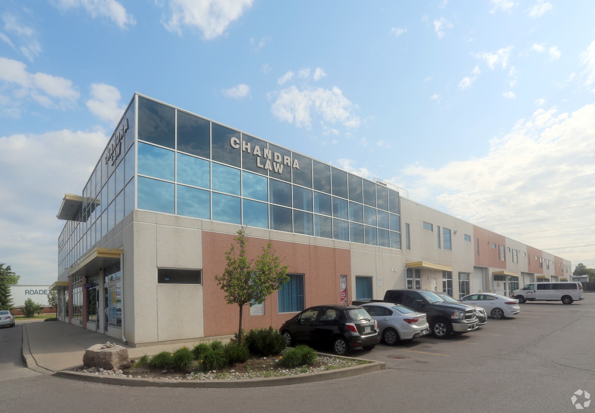101 Westmore Dr, Toronto, ON à vendre Photo principale– Image 1 sur 4