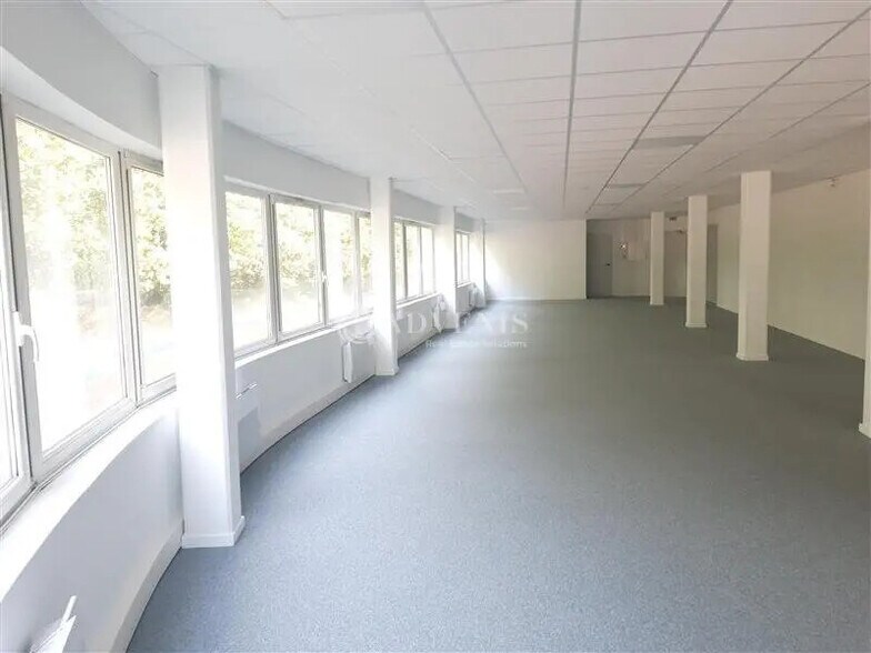 Bureau dans Carquefou à vendre - Photo de l’immeuble – Image 2 sur 5