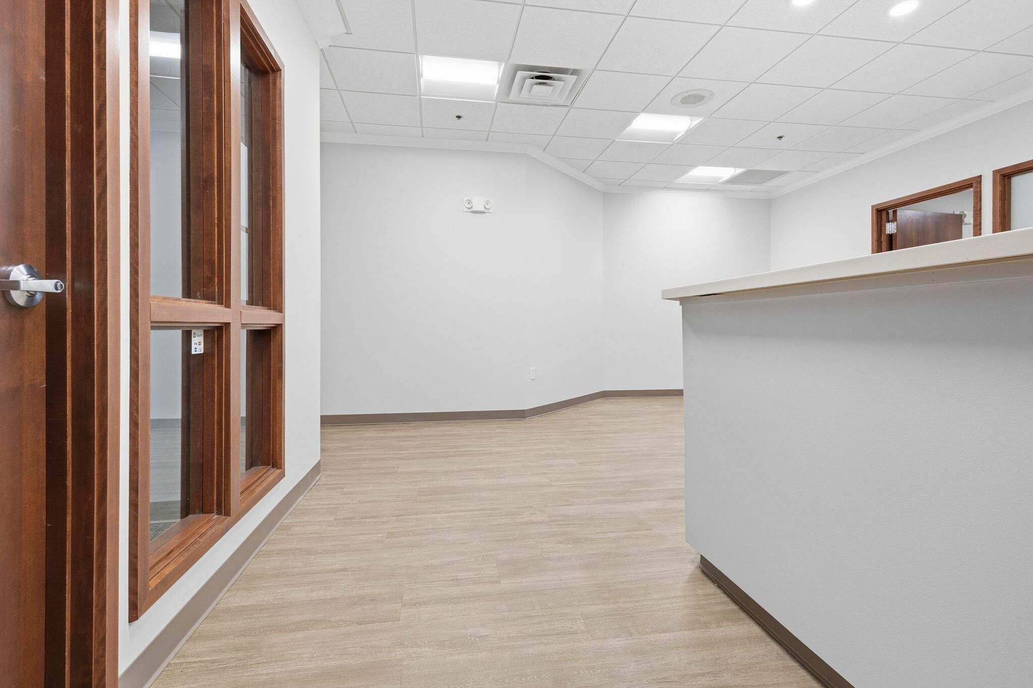 1111 Delafield St, Waukesha, WI à louer Photo intérieure– Image 1 sur 17