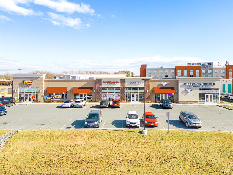 351 Route 9W, Albany, NY à louer - Photo principale – Image 1 sur 4