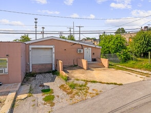 319 W 79th Ter, Kansas City, MO à louer Photo intérieure– Image 1 sur 10