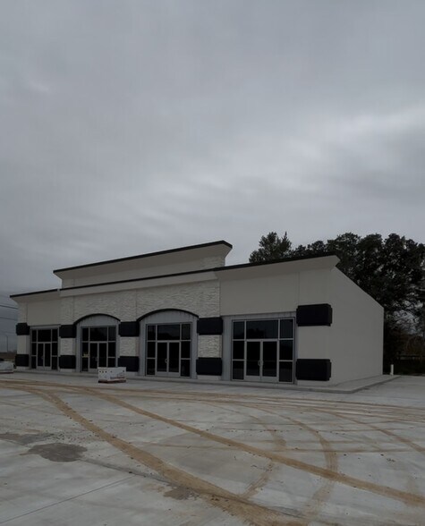 4515 N Major Dr, Beaumont, TX à louer - Photo de l’immeuble – Image 2 sur 4
