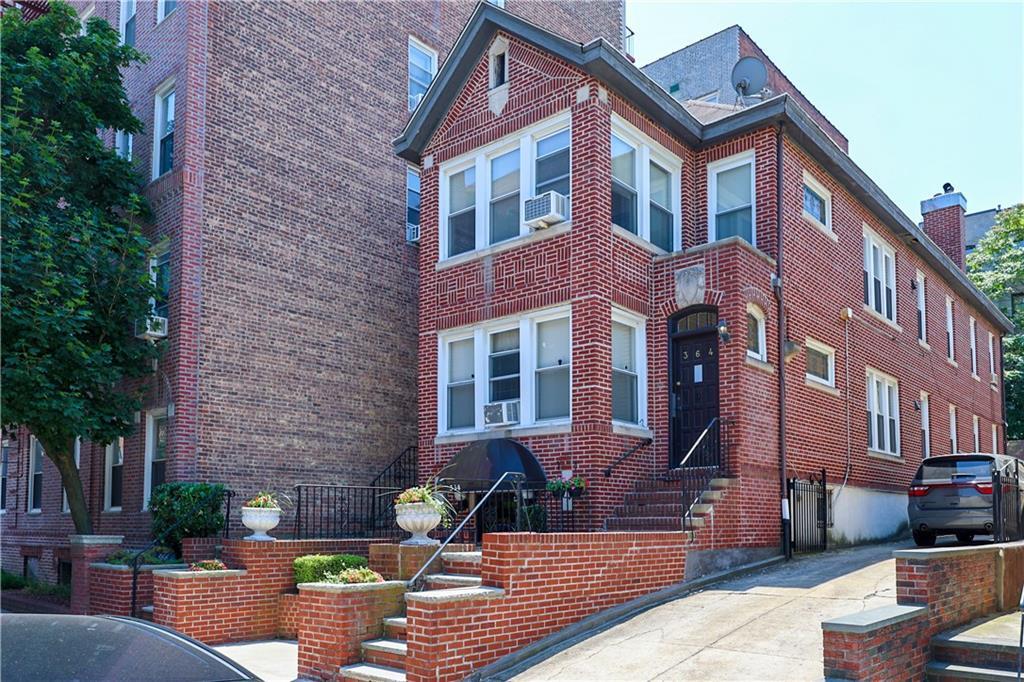 364 97th St, Brooklyn, NY à louer Photo de l’immeuble– Image 1 sur 21