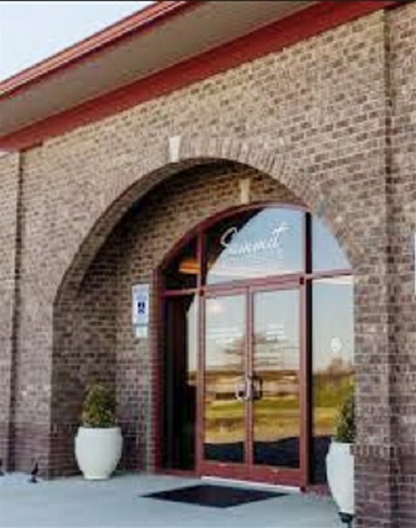 1921 Leitchfield Rd, Owensboro, KY à louer - Photo de l’immeuble – Image 2 sur 10