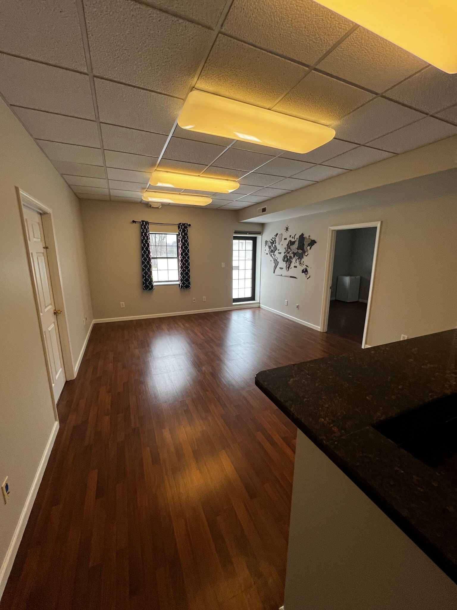 425-427 E Statesville Ave, Mooresville, NC à louer Photo intérieure– Image 1 sur 3