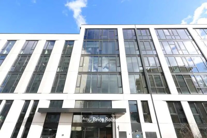 Bureau dans Villeurbanne à louer - Photo de l’immeuble – Image 1 sur 32