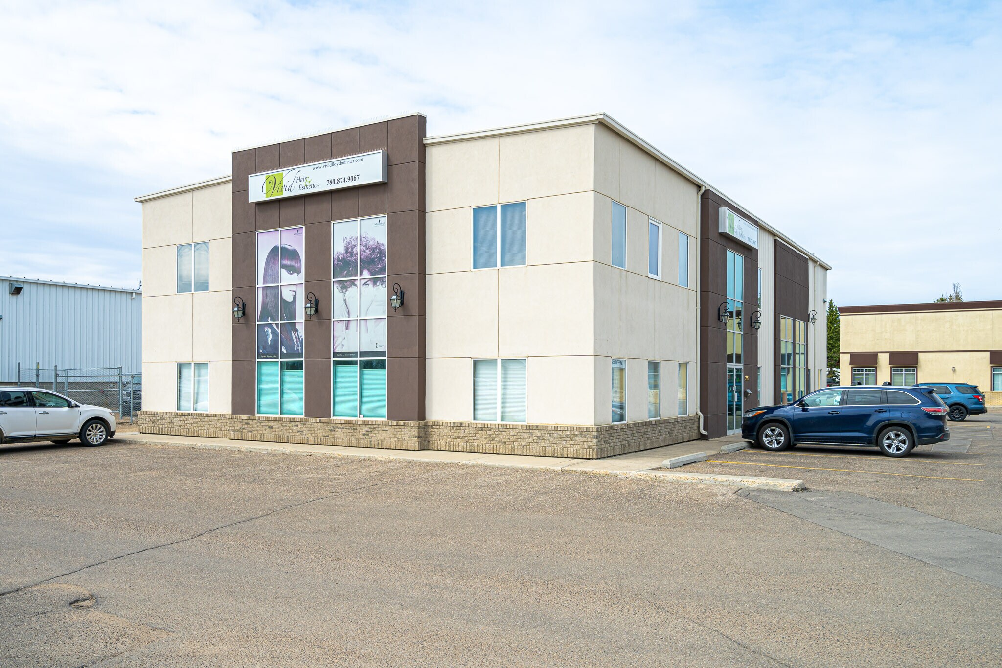 2602 50 Av, Lloydminster, AB à vendre Photo de l’immeuble– Image 1 sur 52
