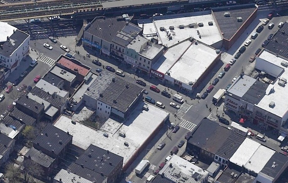 446 Knickerbocker Ave, Brooklyn, NY à vendre - Photo principale – Image 1 sur 3