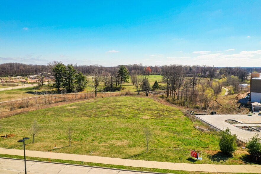 1 Golf Rd, Alton, IL à vendre - Photo de l’immeuble – Image 2 sur 8