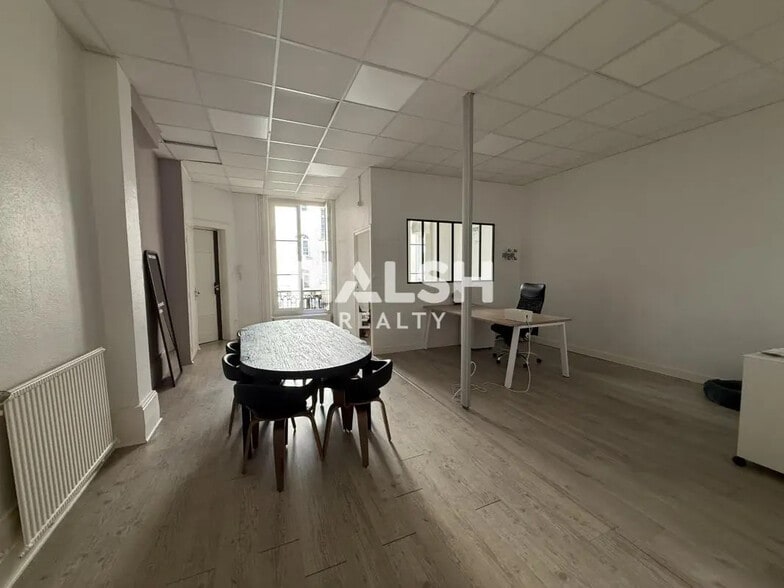 Bureau dans Lyon à louer - Photo de l’immeuble – Image 3 sur 16