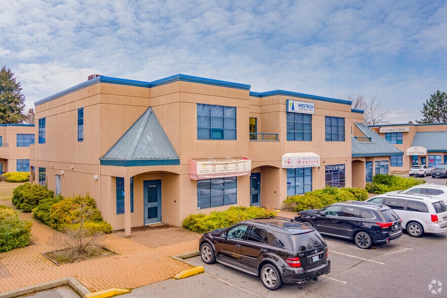 4400 Hazelbridge Way, Richmond, BC à louer - Photo principale – Image 1 sur 3