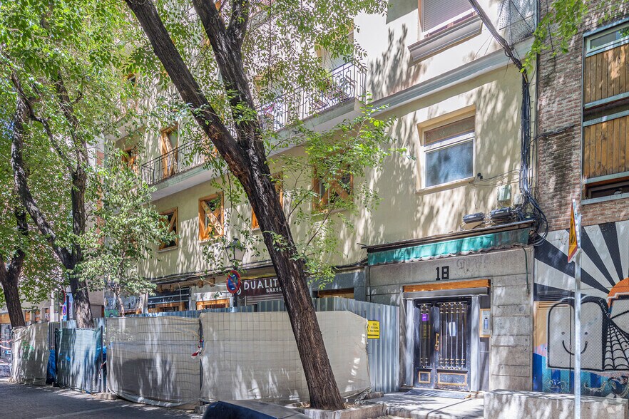 Calle de Tribulete, 18, Madrid, Madrid à vendre - Photo de l’immeuble – Image 2 sur 2