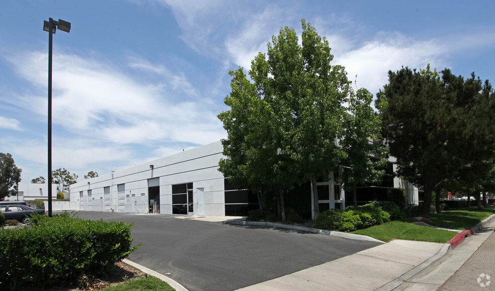 2284 N Glassell St, Orange, CA à louer - Photo de l’immeuble – Image 2 sur 5