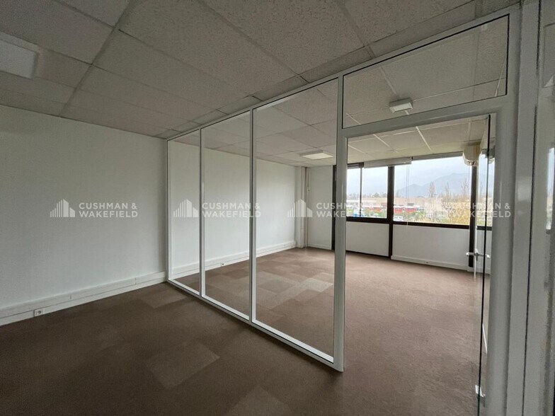 30 Avenue Du Chateau De Jouques, Gémenos à louer - Photo intérieure – Image 2 sur 27