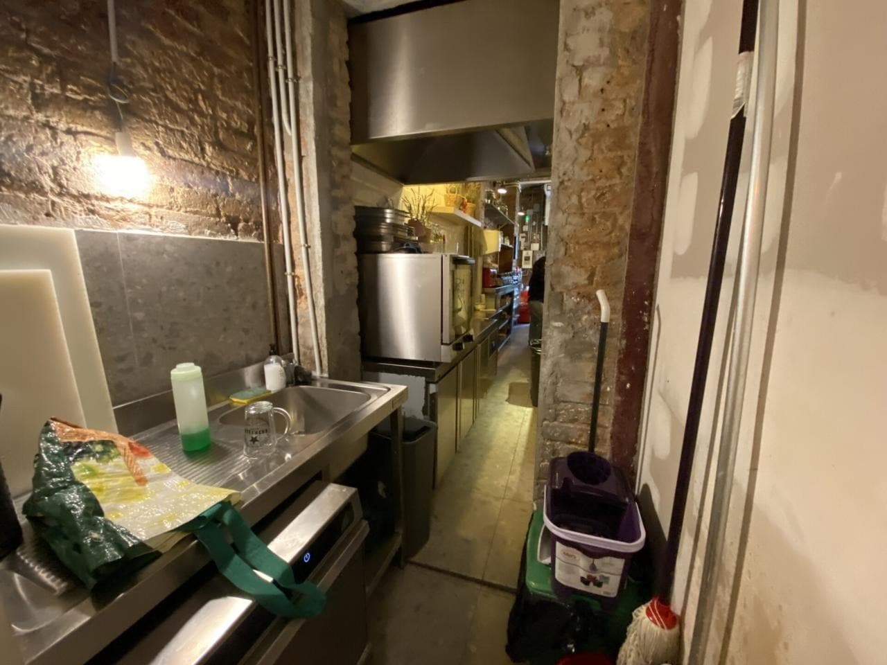 Local commercial dans Barcelone, Barcelona à louer Photo intérieure– Image 1 sur 3