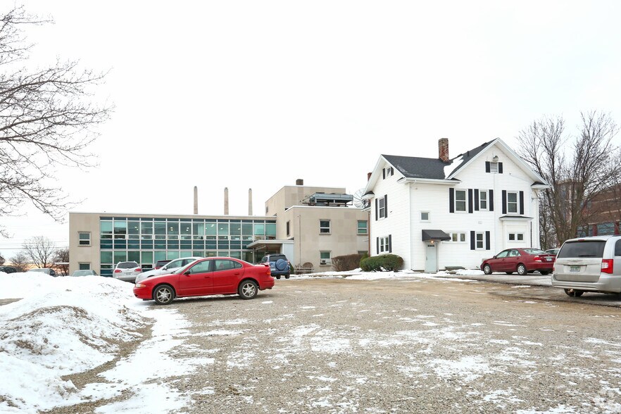 320 W Saint Joseph St, Lansing, MI à vendre - Photo de l’immeuble – Image 3 sur 6