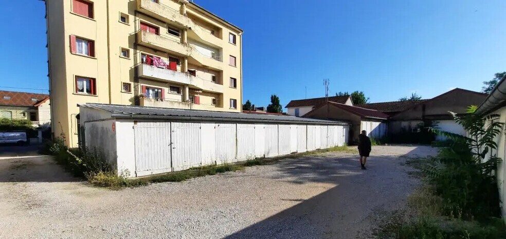 Local d'activités dans Chalon-sur-Saône à vendre - Photo de l’immeuble – Image 2 sur 3