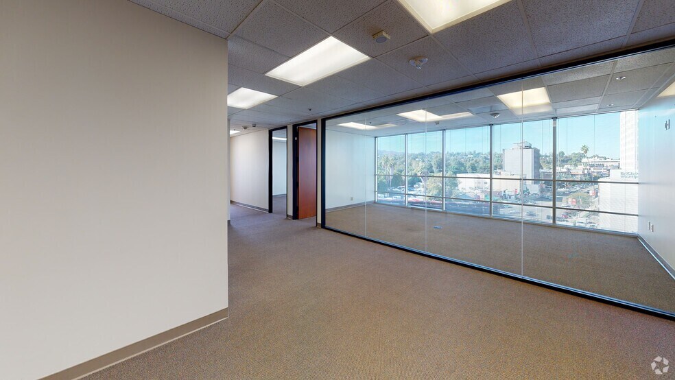 16133 Ventura Blvd, Encino, CA à louer - Numérisation 3D Matterport – Image 3 sur 15