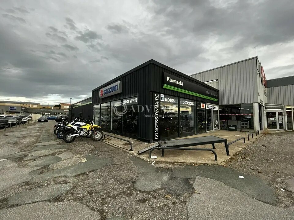 Local commercial dans Narbonne à louer Photo de l’immeuble– Image 1 sur 9