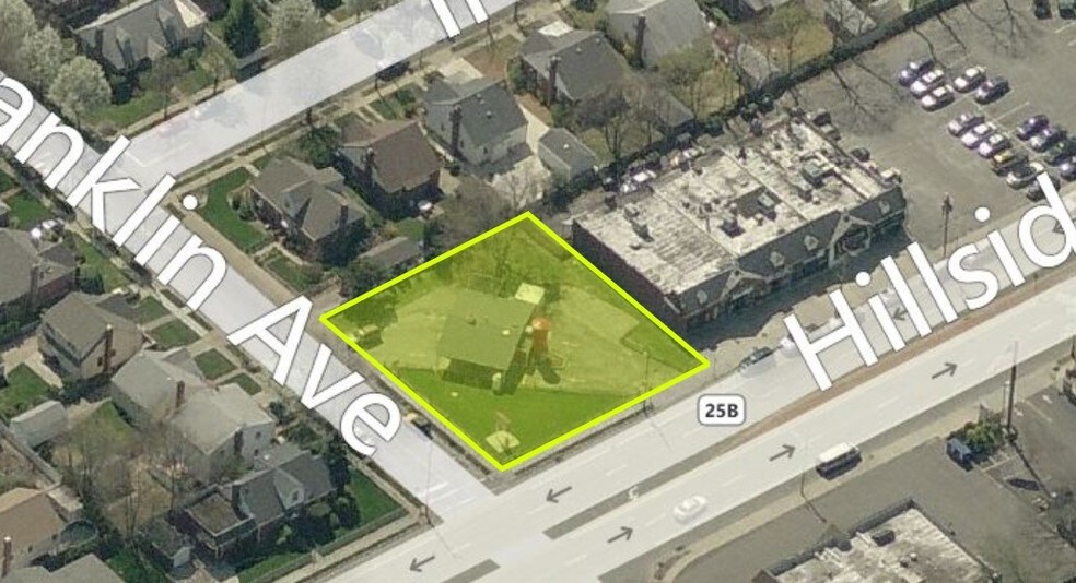 938 Hillside Ave, New Hyde Park, NY à louer - Aérien – Image 2 sur 5