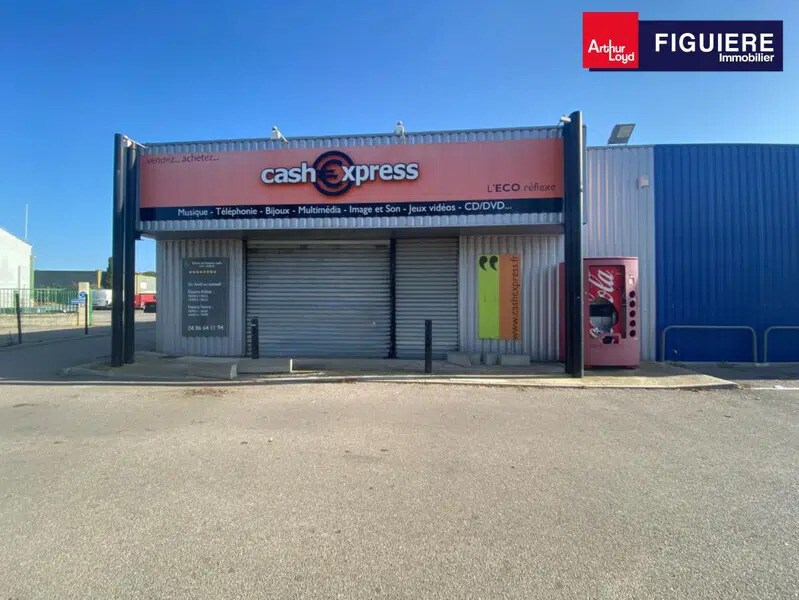 Local commercial dans Saint-Mitre-les-Remparts à louer Photo de l’immeuble– Image 1 sur 15