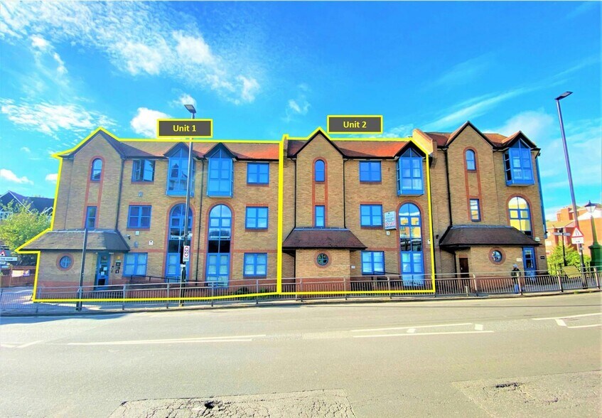 152-154 High St, Brentford à louer - Photo de l’immeuble – Image 1 sur 21