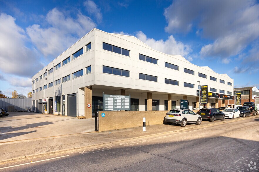 43-49 Fowler Rd, Ilford à louer - Photo principale – Image 1 sur 2