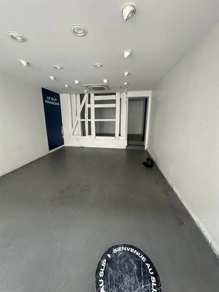 Local commercial dans Paris à louer - Photo de l’immeuble – Image 2 sur 6