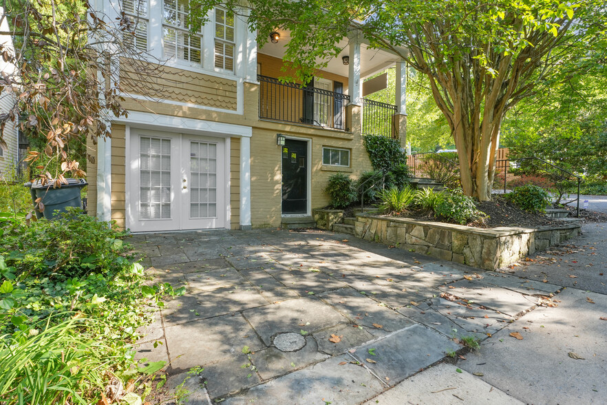 6112 Oberlin Ave, Glen Echo, MD à louer - Photo de l’immeuble – Image 2 sur 8