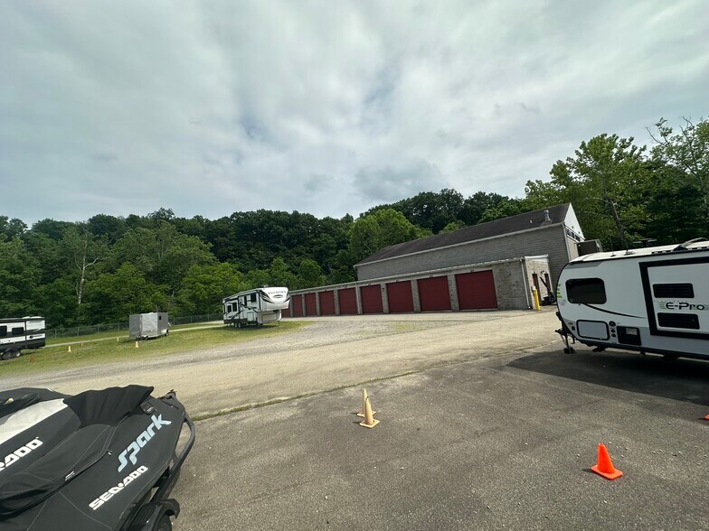 5900 Peters Creek Road, Jefferson Hills, PA à vendre - Photo de l’immeuble – Image 2 sur 5