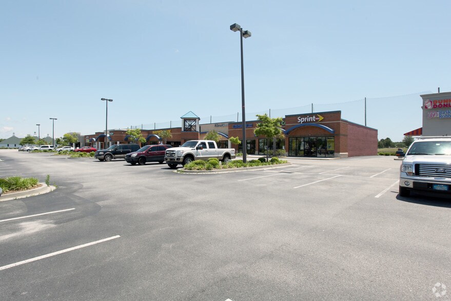 8703 Highway 17 Byp S, Surfside Beach, SC à louer - Photo principale – Image 1 sur 10