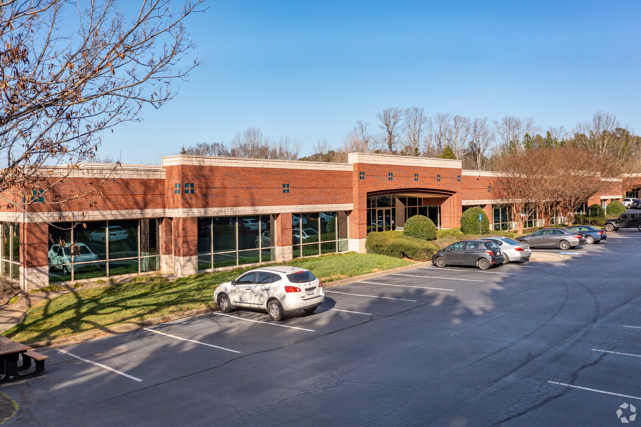 5000 Research Ct, Suwanee, GA à louer Photo de l’immeuble– Image 1 sur 7