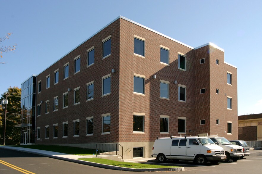 1 Pearl St, Brockton, MA à louer - Autre – Image 2 sur 17