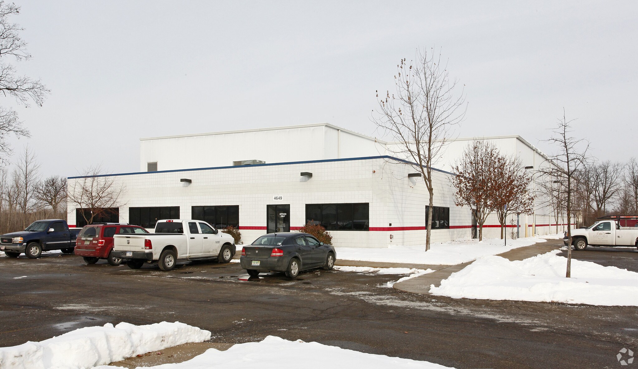 4649 Runway Blvd, Ann Arbor, MI à vendre Photo principale– Image 1 sur 3