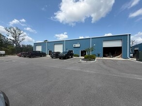 11729 Uradco Pl, San Antonio, FL à louer Photo intérieure– Image 1 sur 6