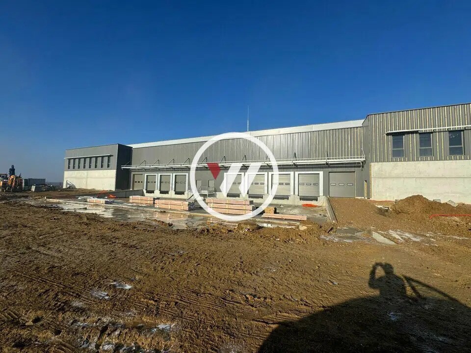 Industriel/Logistique dans Chennevières-lès-Louvres à louer Photo de l’immeuble– Image 1 sur 5