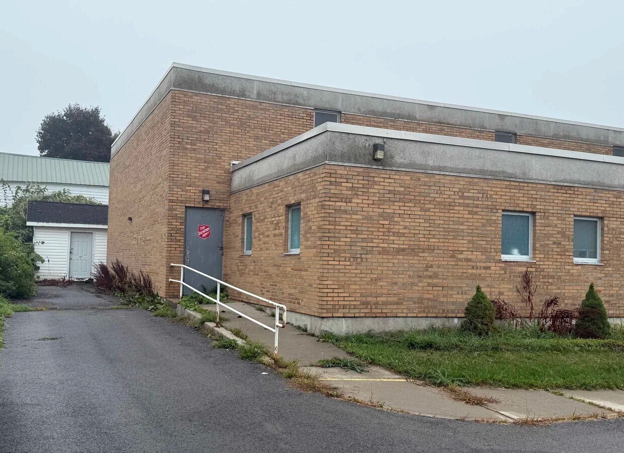 401 Franklin St, Ogdensburg, NY à vendre Photo principale– Image 1 sur 12