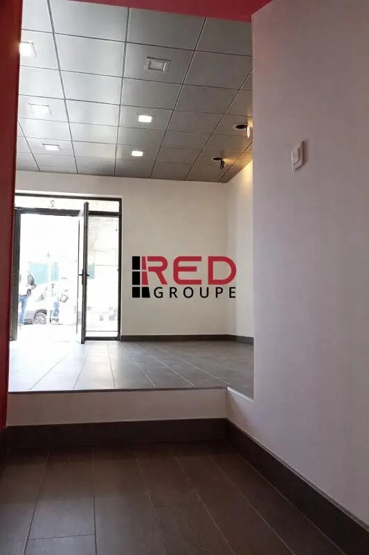 Local commercial dans Éguilles à vendre Photo intérieure– Image 1 sur 4