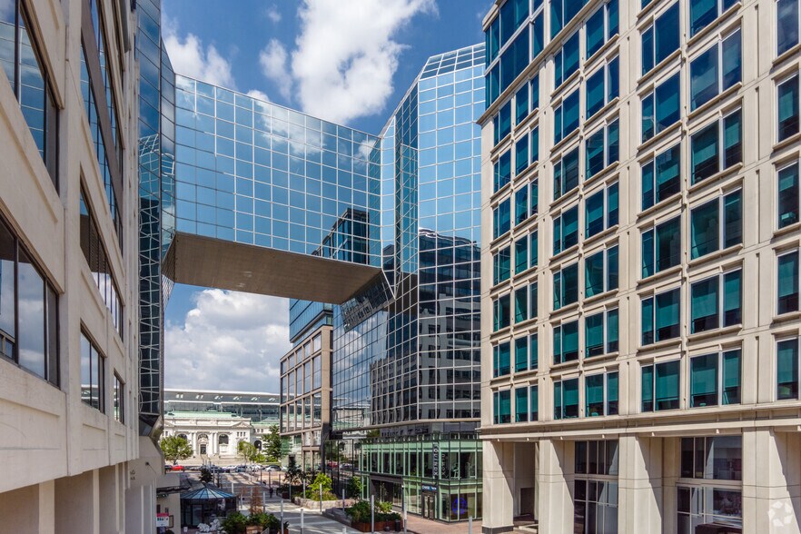 800 K St NW, Washington, DC à louer - Photo de l’immeuble – Image 1 sur 6