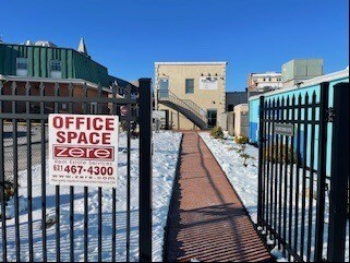 120 E Main St, Patchogue, NY à louer - Photo de l’immeuble – Image 2 sur 8