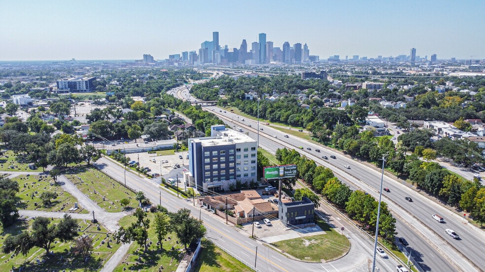 3505 N Main St, Houston, TX à louer - Photo de l’immeuble – Image 2 sur 20