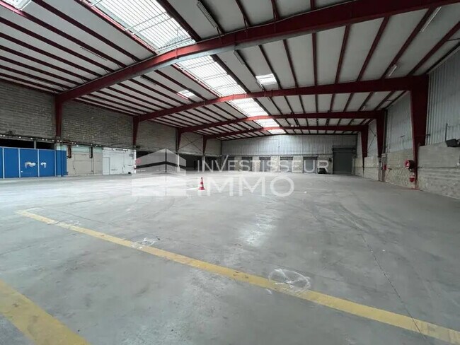 Plus de détails pour Industriel/Logistique à louer