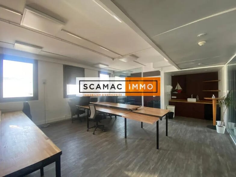 Local d'activités dans Malakoff à vendre - Photo de l’immeuble – Image 3 sur 19